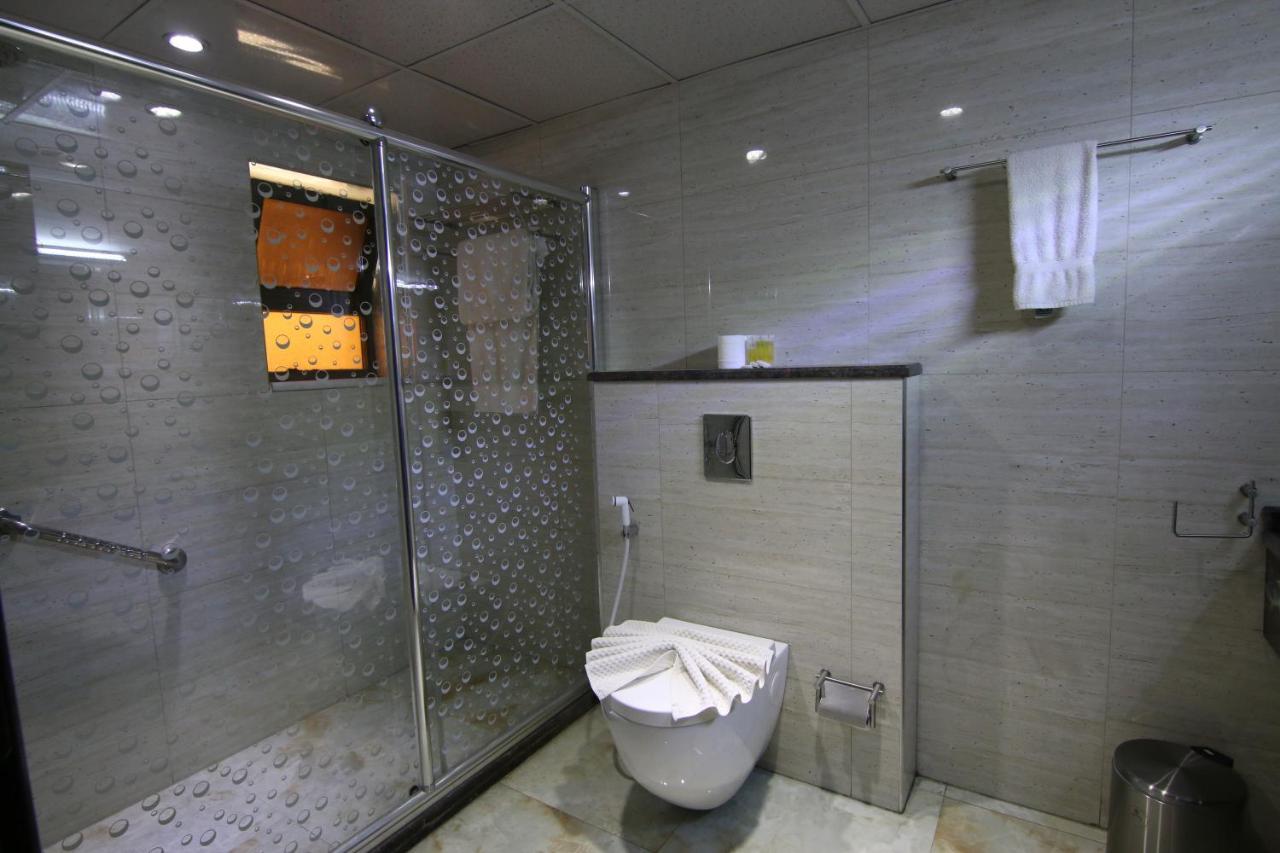 עמאן Qaser Al-Sultan Hotel Suites מראה חיצוני תמונה